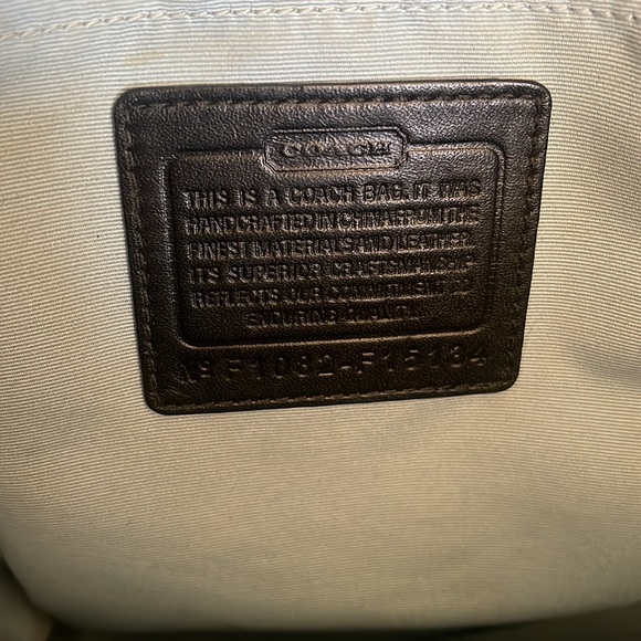 Coach Multi-Use Large Bag - Picture 15 of 17